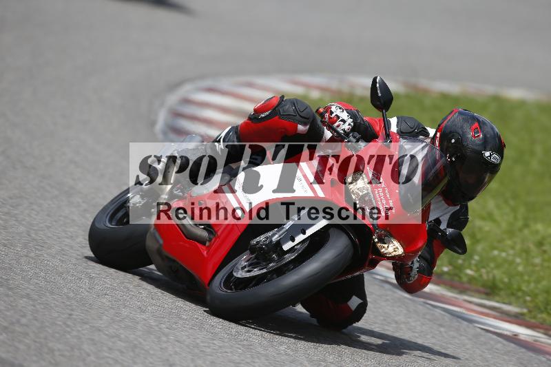 /Archiv-2024/29 12.06.2024 MOTO.CH Track Day ADR/Gruppe gelb/Team